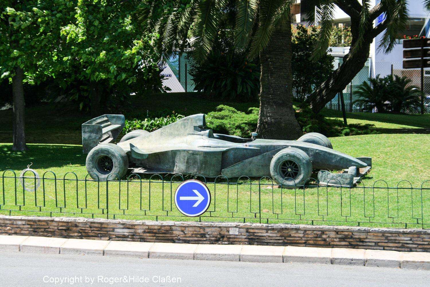 Monaco vor dem Grand Prix 12 Hinweisschild für die Piloten der Boliden für die Fahrtrichtung. Monaco