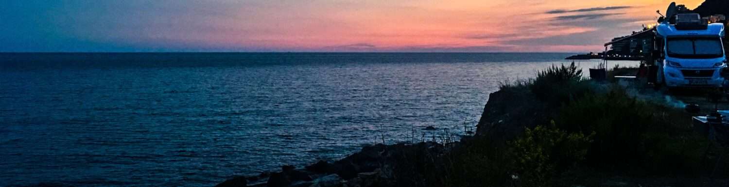 Die Reise ist das Ziel 1 Intro Skyline Sanremo Sonnenuntergang