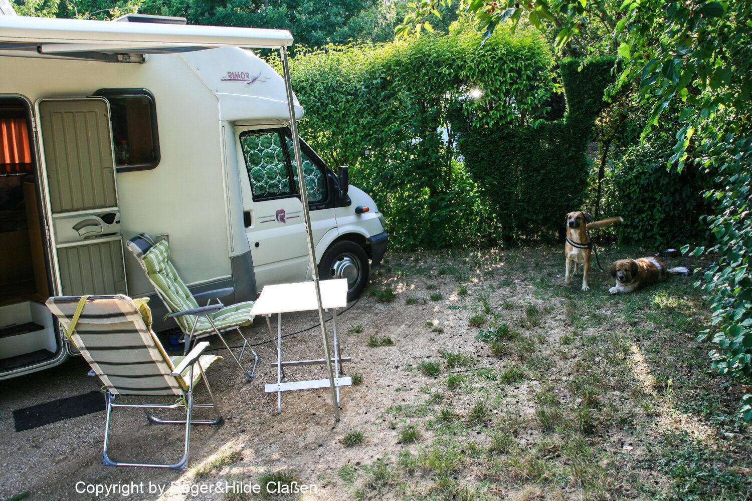 Camping CHANTECLER - Aix-en-Provence