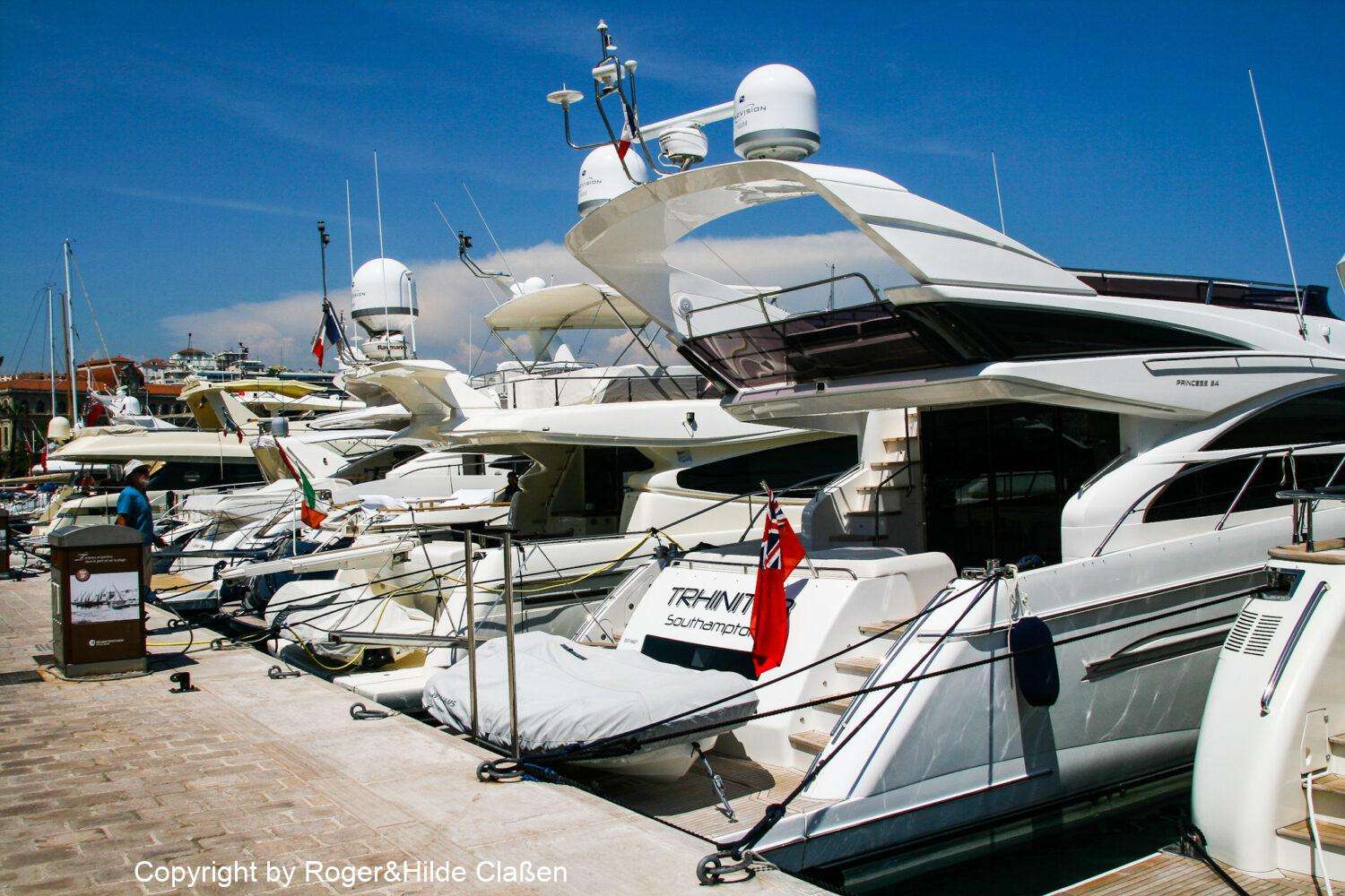 Saint-Tropez, Cannes und Genua 16 Superyachten im Yachthafen von Cannes