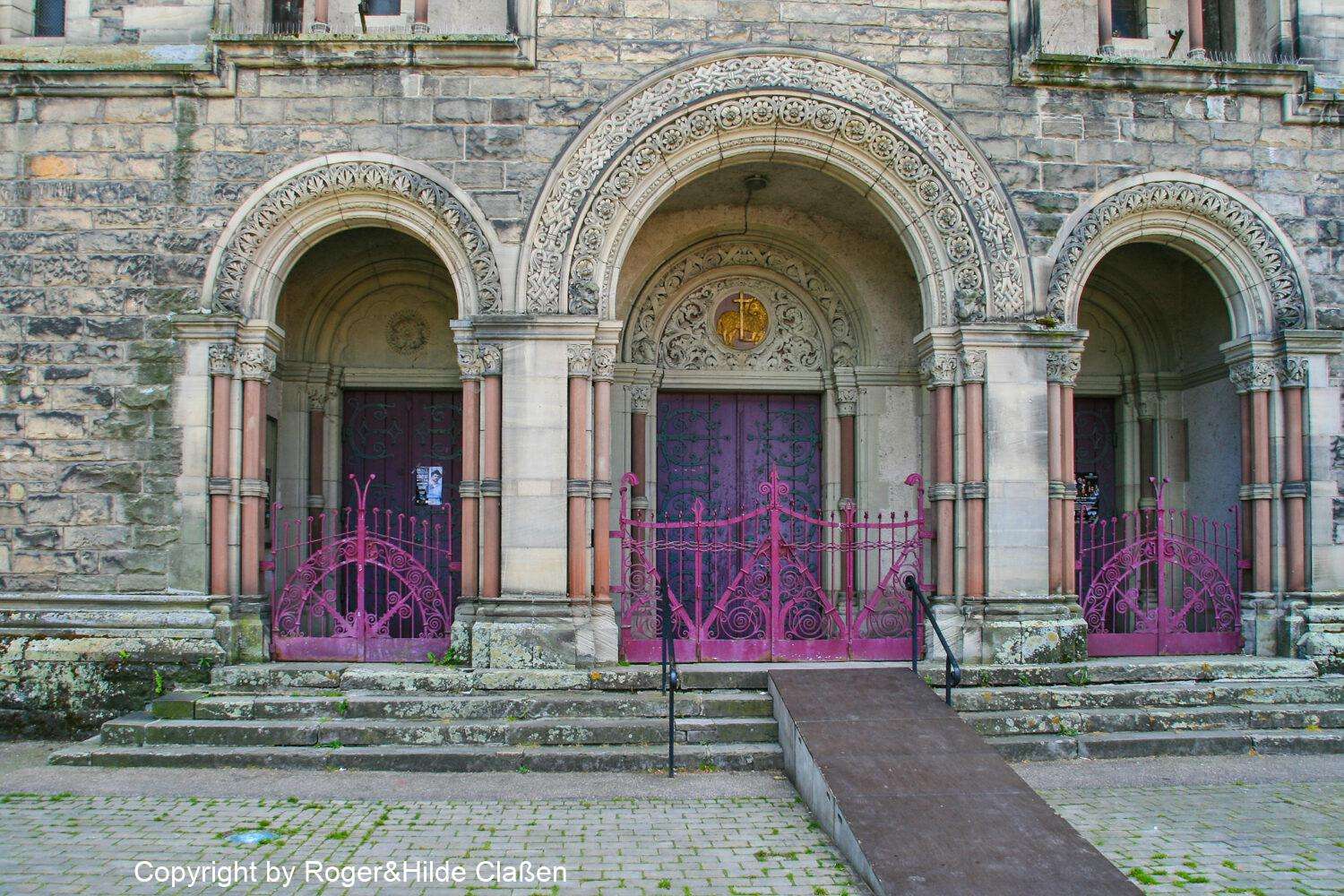 Haupteingang Temple Neuf. Protestantische Kirche in Met
