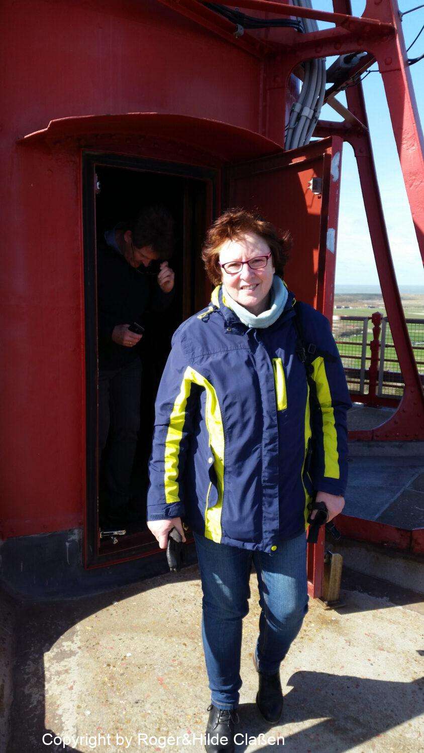 Westkapelle und Lahnstein. 11 Hilde auf dem Leuchtturm von Westkapelle
