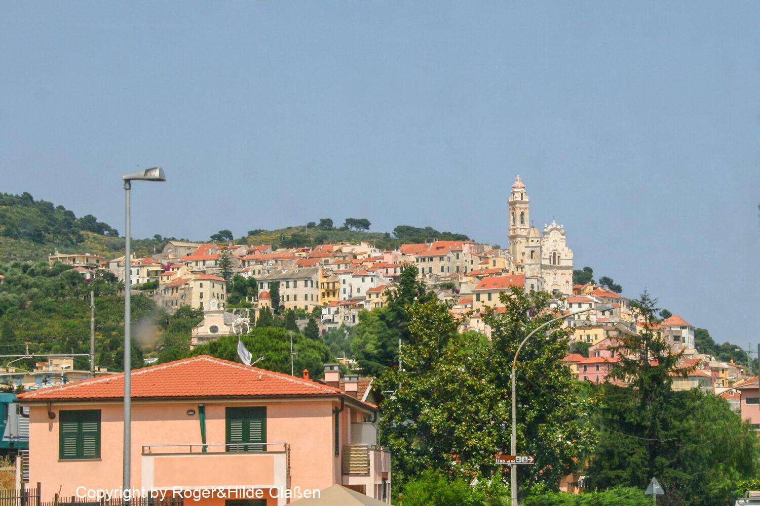 Saint-Tropez, Cannes und Genua 25 Auf dem Weg nach Genua die Stadt Cervo an der Riviera