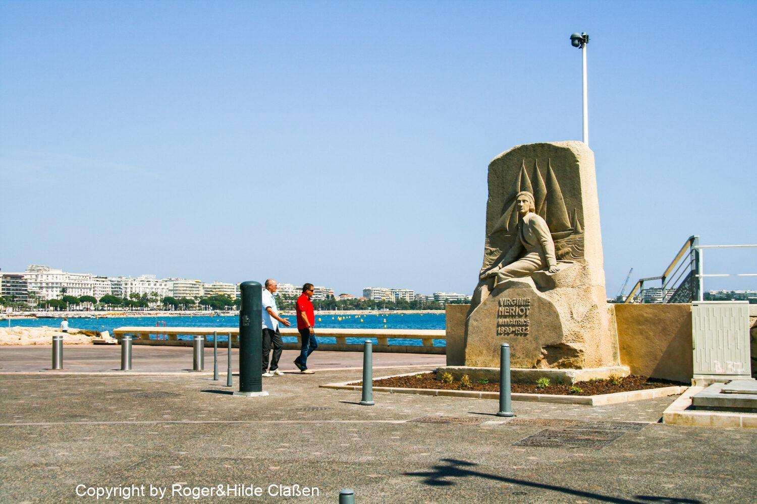 Saint-Tropez, Cannes und Genua 19 Statue der Virginie Claire Désirée Marie Hériot.