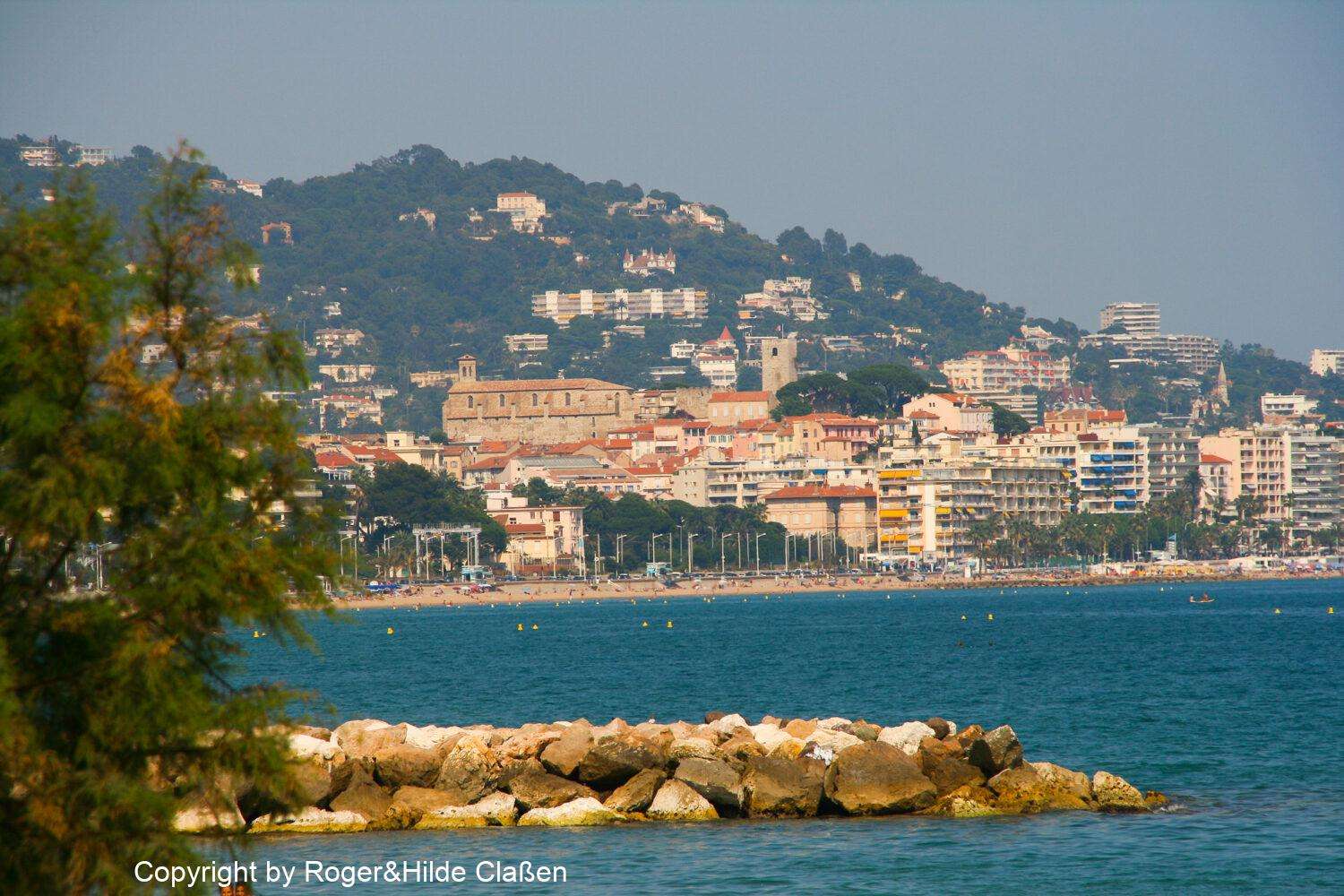 Blick von Mandelieu-la-Napoule nach Cannes