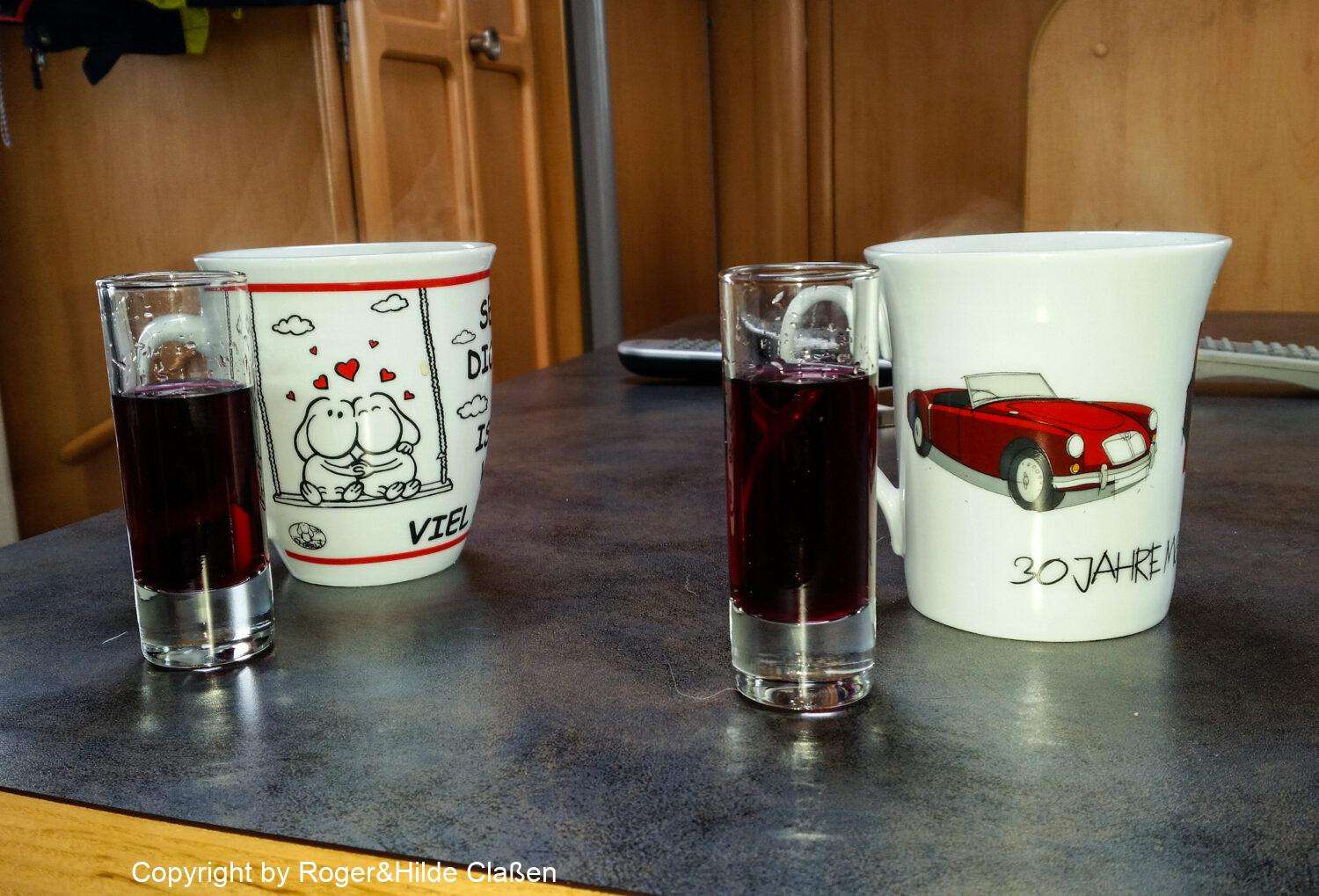 Westkapelle und Lahnstein. 6 Ein Kaffee und ein Genever