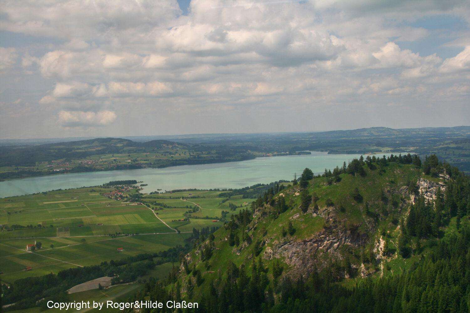 Forggensee und der Ort Waltenhofen