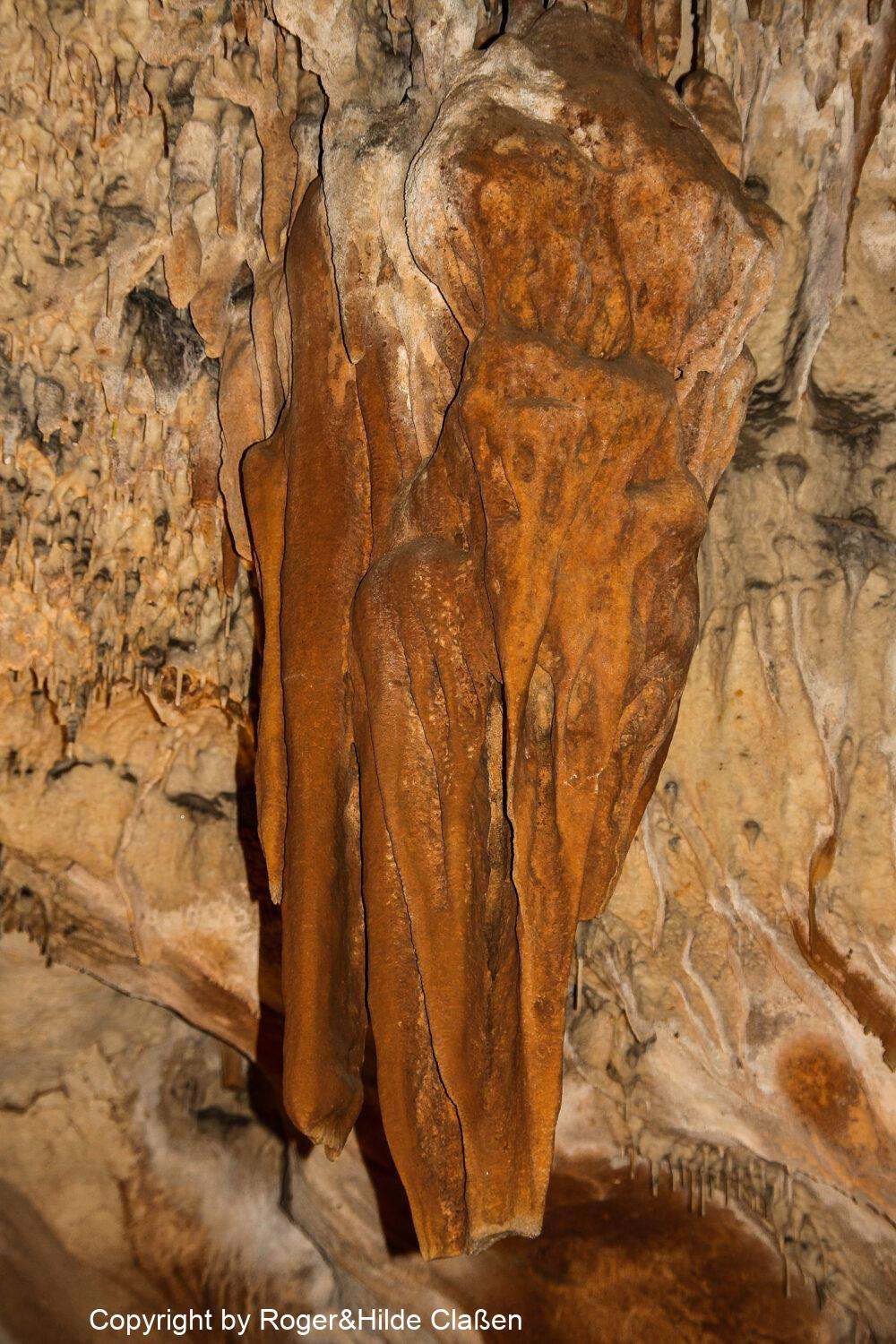Reptilienfarm zum Vallon Pont d'Arc 38 In dieser Grotte spielt die Fantasie dem Besucher einen Streich.