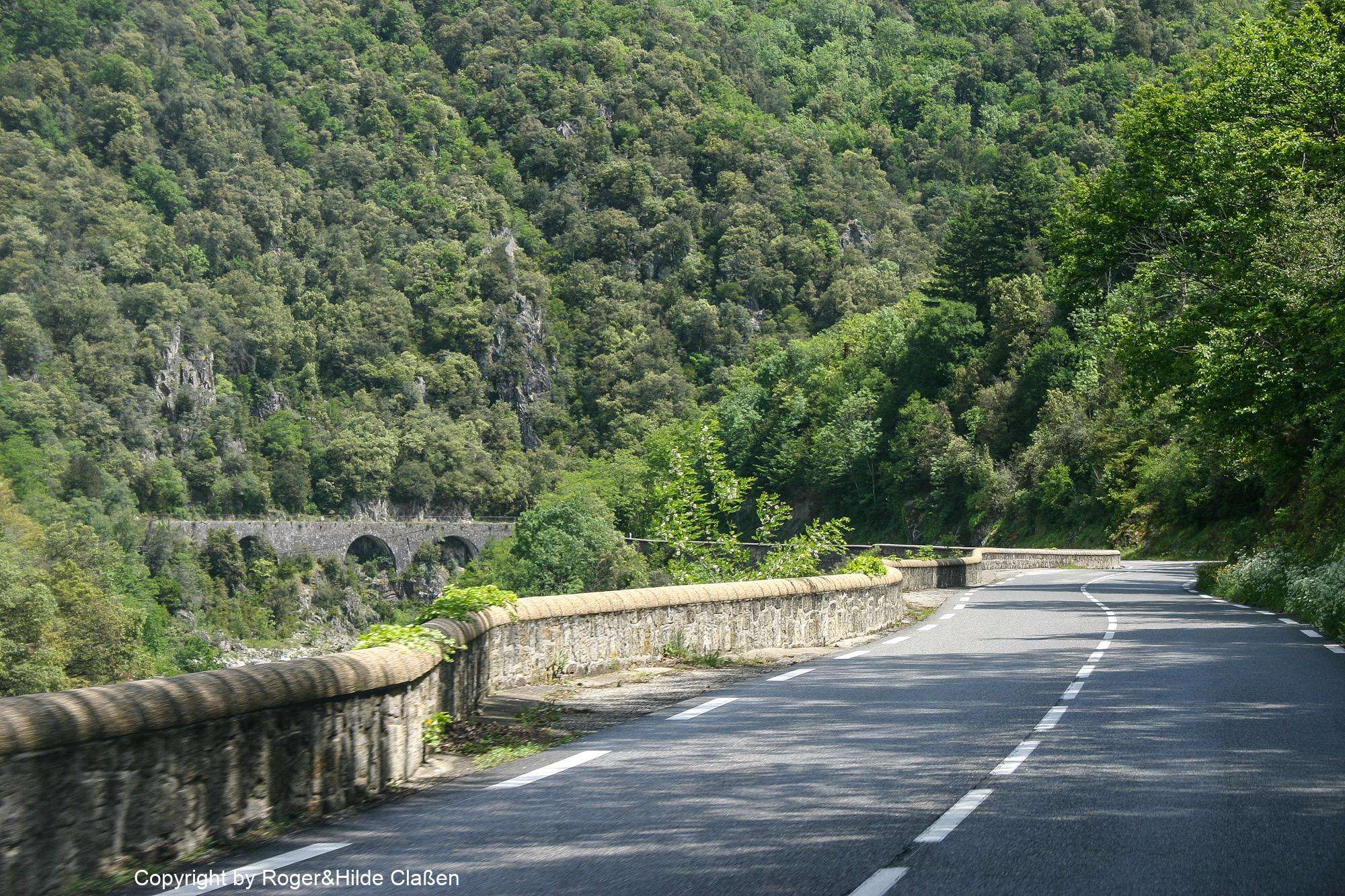 Über wunderbare Straßen durch die Berge ging unser Weg durch Südfrankreich