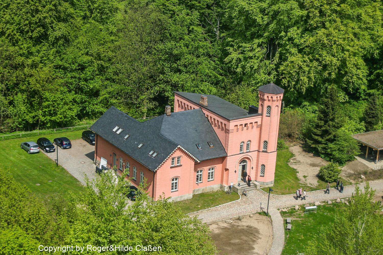 Hochzeitsreise nach Rügen 65 Dieses Gebäude beinhaltet die „ Ausstellung Granitzhaus“