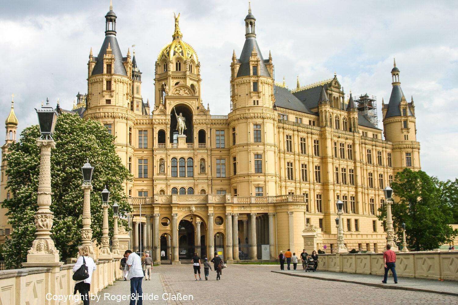 Hochzeitsreise nach Rügen 80 Das Hauptort zum Schweriner Schloss