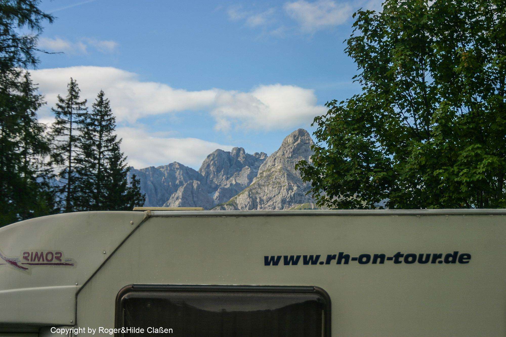 2010. Die Toskana 11 In der Nähe von Ehrwald. Blick auf die Alpen