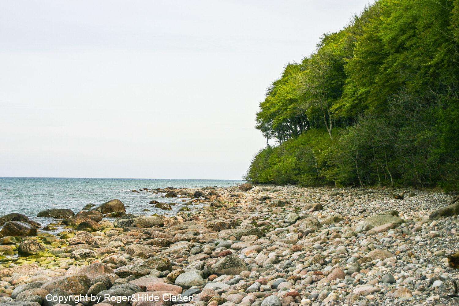 Hochzeitsreise nach Rügen 34 Am Strand an der Ostsee auf der Insel Rügen in der der Nähe vom Königstuhl