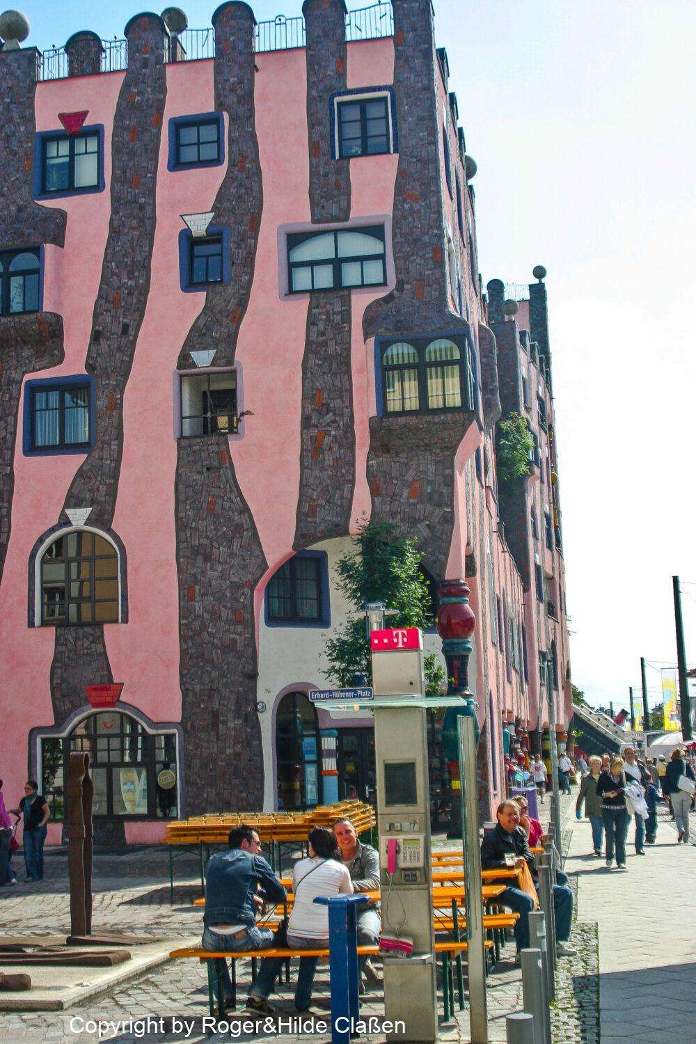 Hochzeitsreise nach Rügen 89 Das berühmte Hundertwasserhaus in Marburg