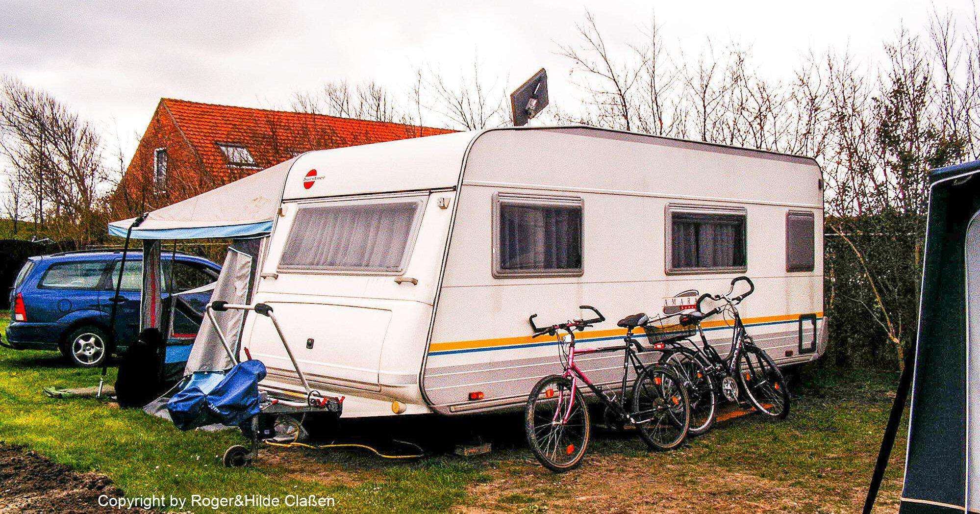 Unser Wohnwagen auf dem Saisonplatz auf dem Campingplatz in Westkapelle