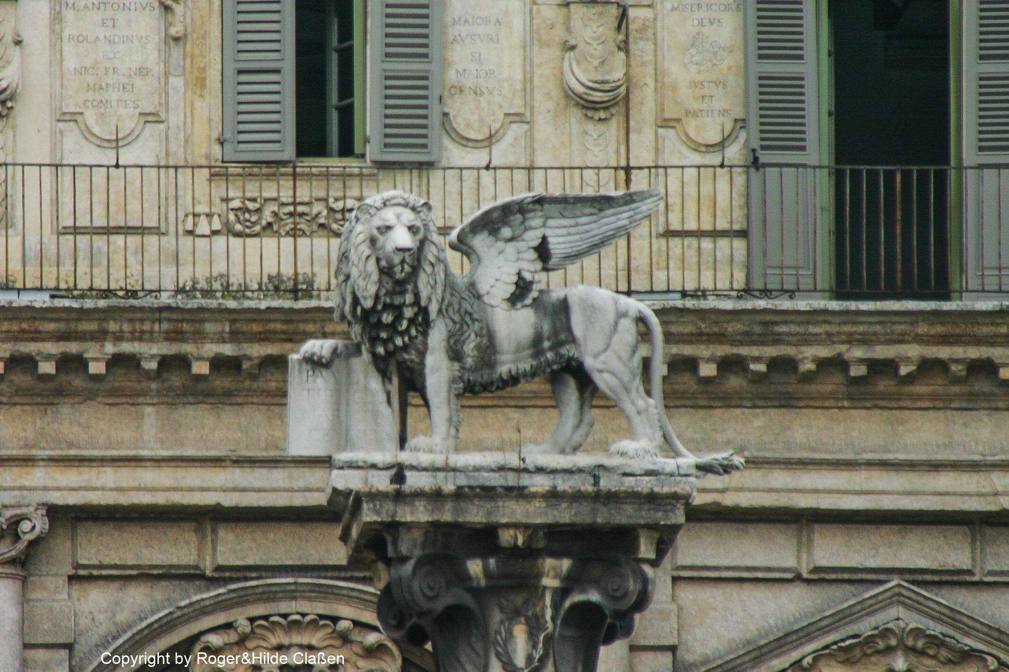 2010. Die Toskana 105 Der Markuslöwe auf der Säule
