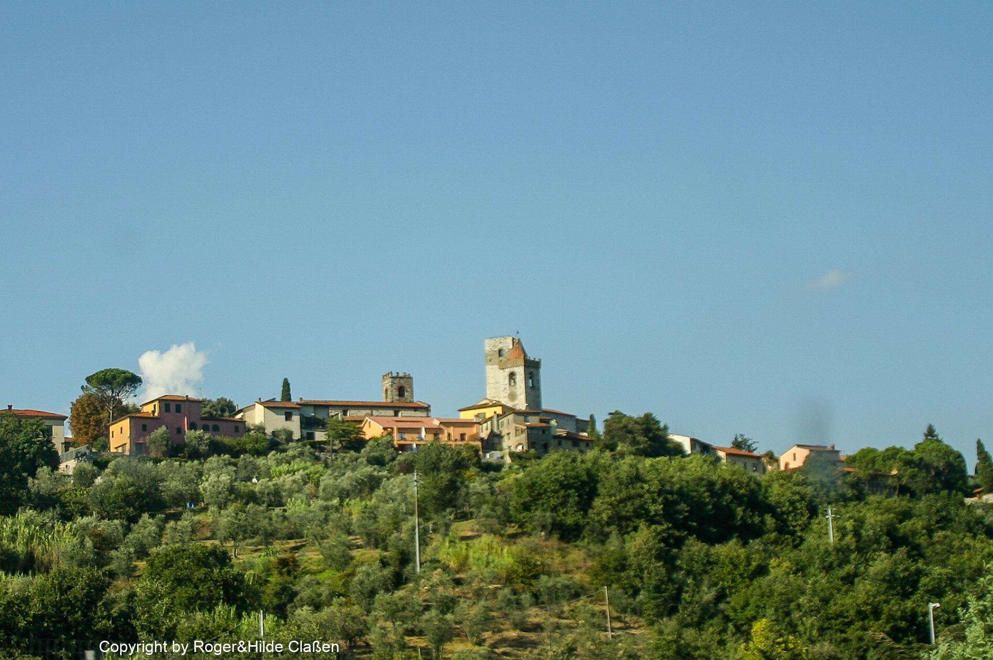 2010. Die Toskana 75 Das die mittelalterliche Stadt Pistoia zwischen Florenz und Pisa.